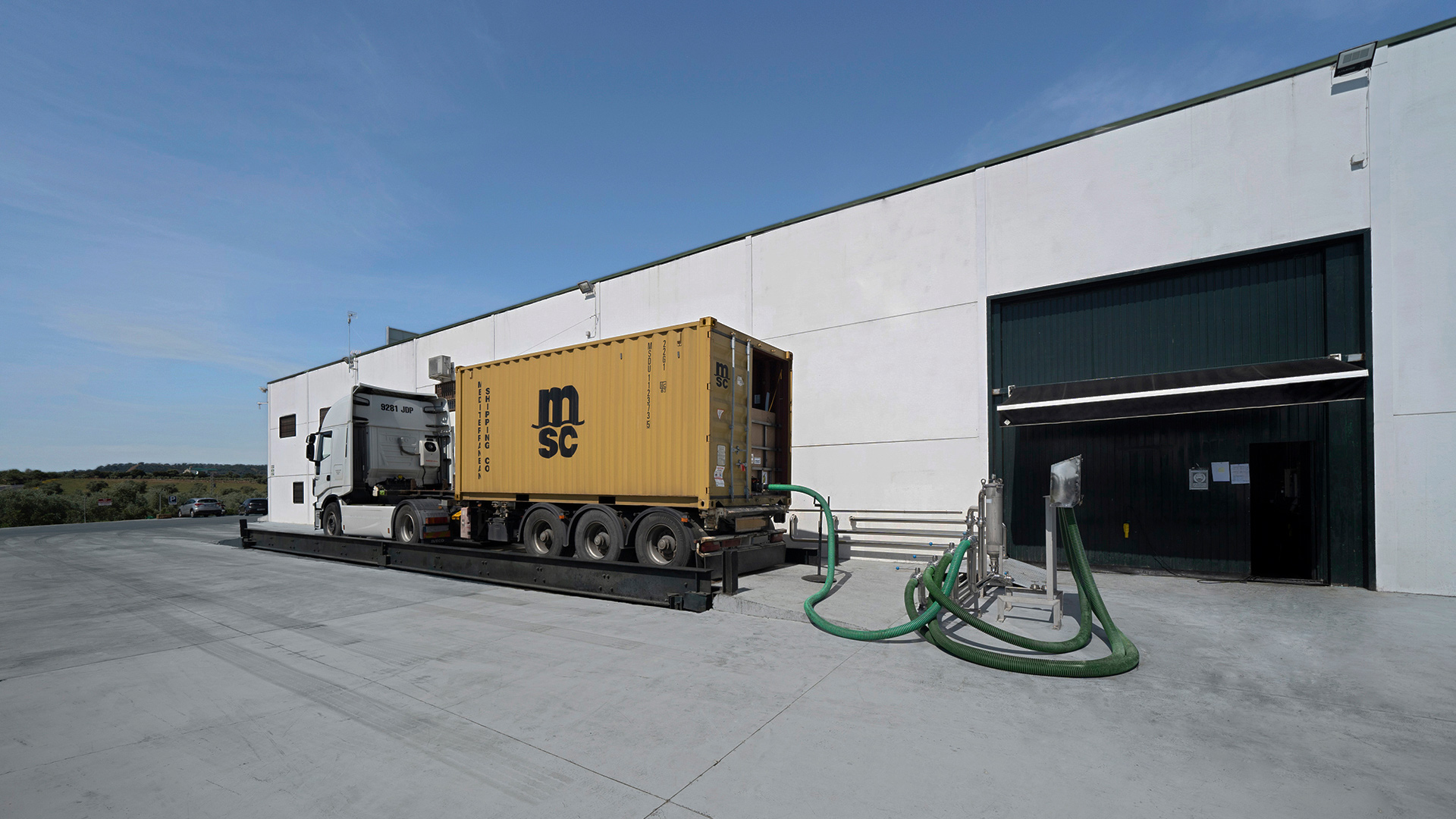 Liquid cargo installation